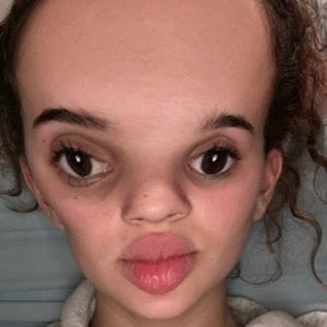 Meet your Posher, Cailee